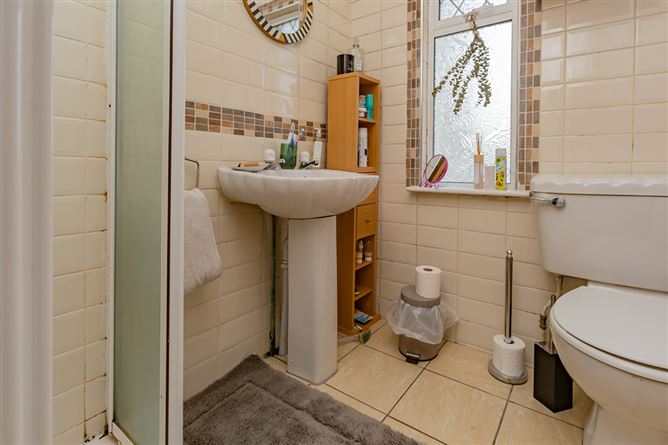 50 Aughavannagh Road , Crumlin,   Dublin 12