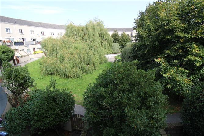 49 The Crescent, Ongar,   Dublin 15