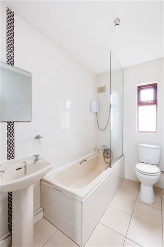 64 Glasnevin Downs, Glasnevin, Dublin 11