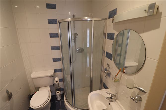 Apt 40 Harbour View, Kincora Harbour, Killaloe, Clare