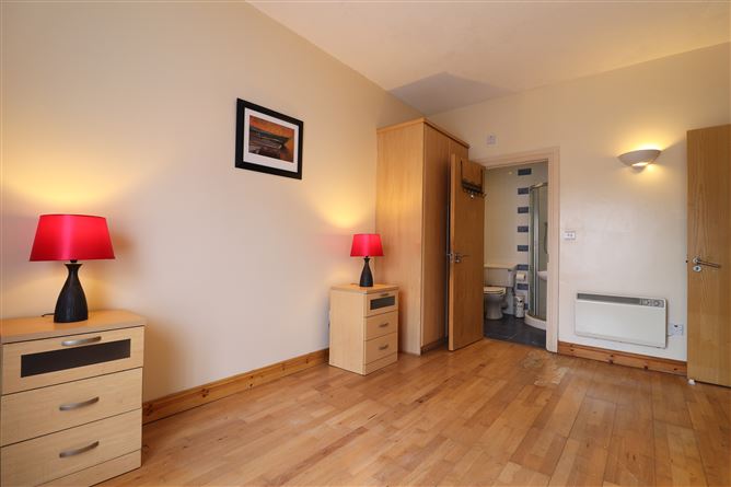 Apt 40 Harbour View, Kincora Harbour, Killaloe, Clare
