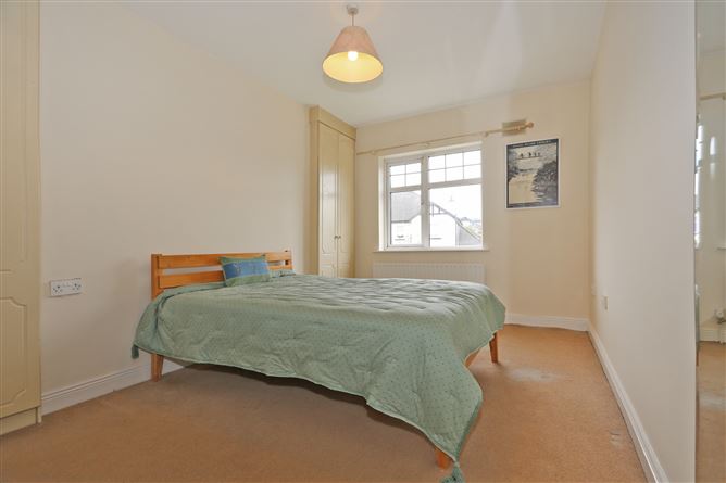 15 Castlecourt, South Circular Road, Limerick