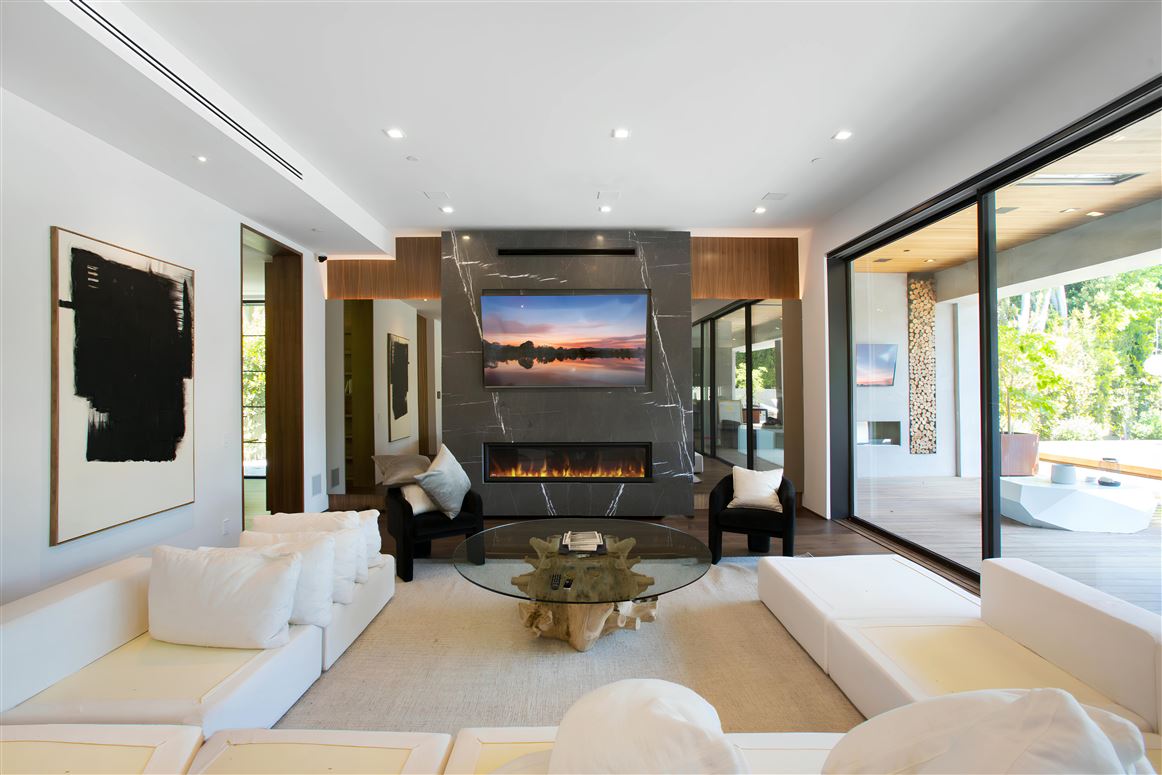 Real Living,Beverly Hills,California,USA