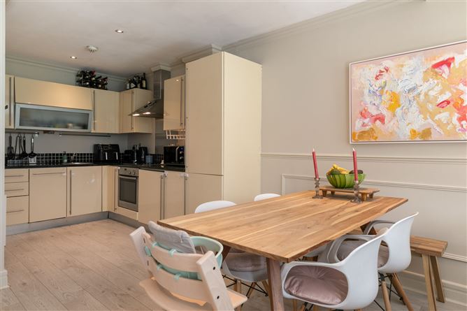 https://photos-a.propertyimages.ie/media/4/7/7/4923774/0f99d6b1-0521-46fb-8cd0-84502e980953_l.jpg