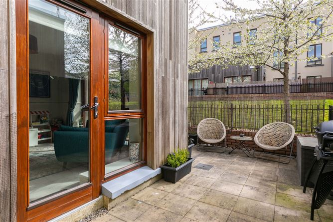 https://photos-a.propertyimages.ie/media/4/7/7/4923774/0f99d6b1-0521-46fb-8cd0-84502e980953_l.jpg