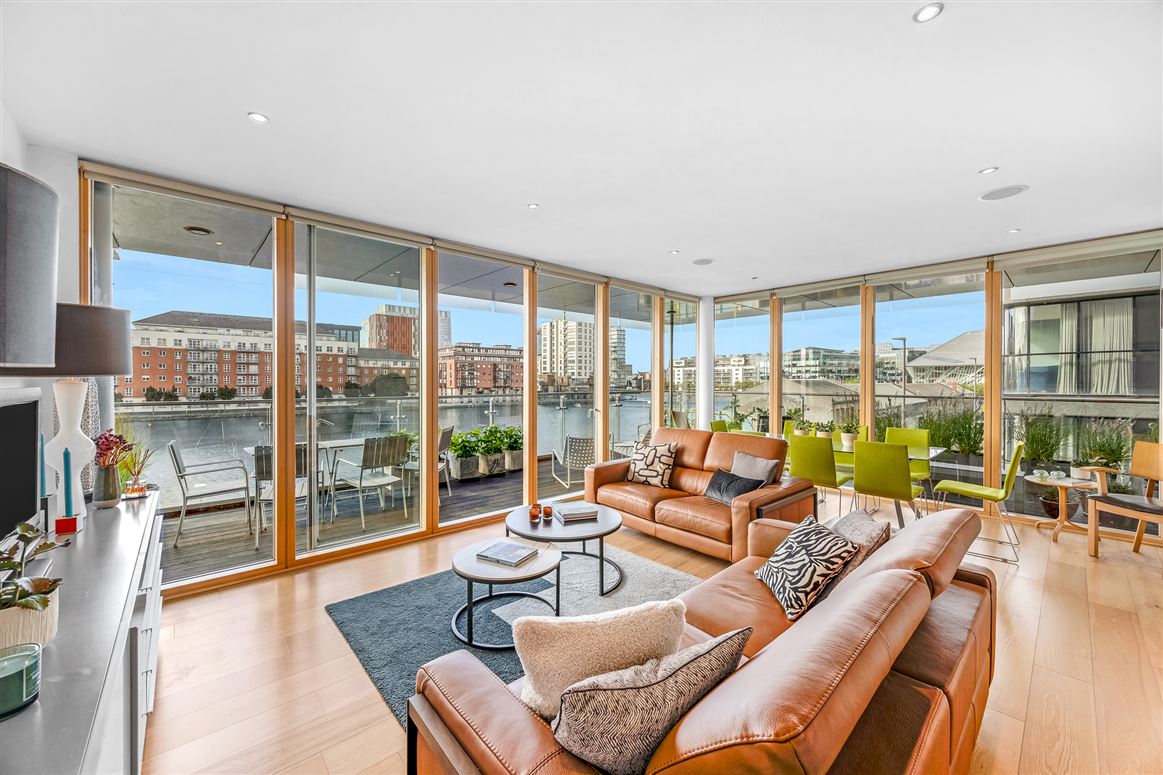 27 The Waterfront, Grand Canal Dk, Dublin 2