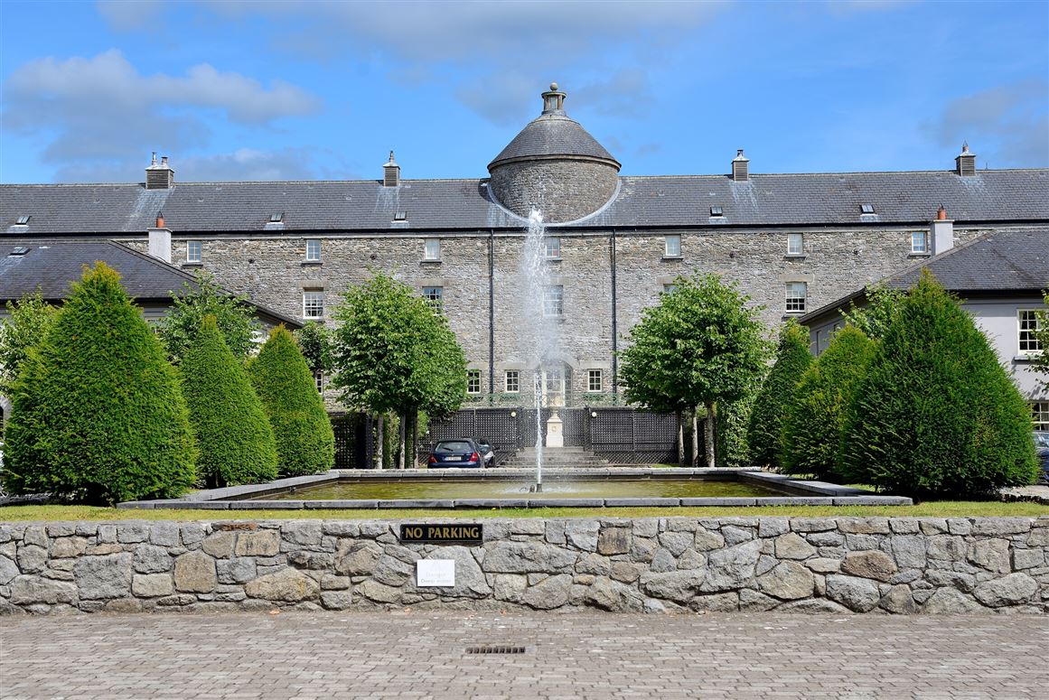 29 The Vaults, The Lower Courtyard,  Headfort Demense, Kells, Meath