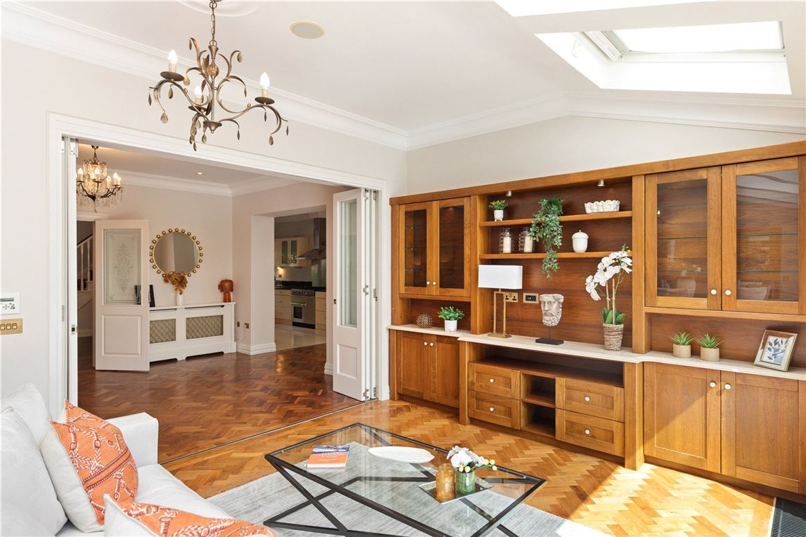 Camelot, 1 Ailesbury Way, Ailesbury Road, Dublin 4