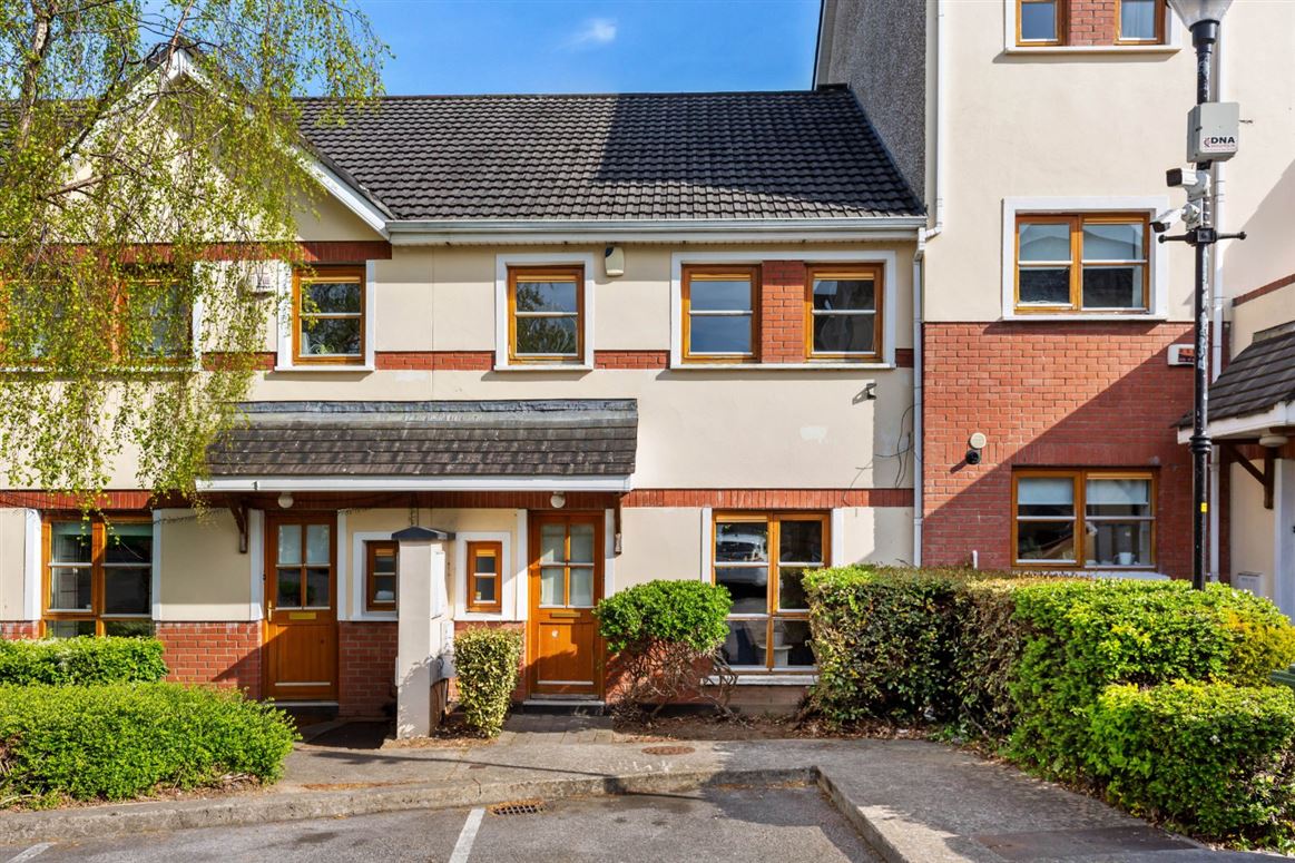 27 Marlfield Lawn, Kiltipper, Dublin 24