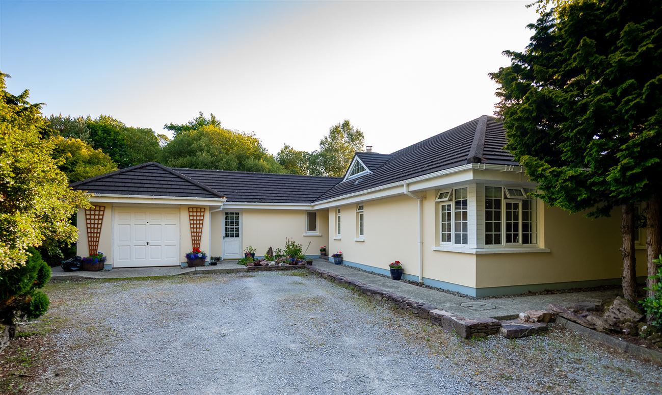 Cedar Creek Cottage, Feorus West, Kenmare, Co. Kerry, V93KV56 Cedar Creek Cottage, Feorus West, Kenmare, Co. Kerry, V93KV56