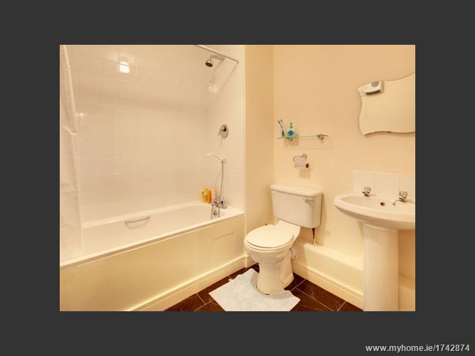 8 Deerpark Lodge, Kiltipper, Tallaght,  Dublin 24