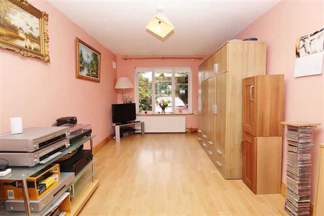 1 Burnell Park Green, Castleknock, Dublin 15