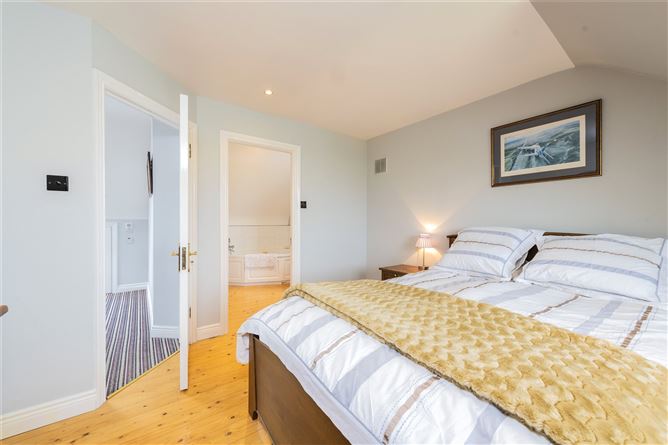 2 Rogerstown Court, South Shore Road, Rush, Co. Dublin