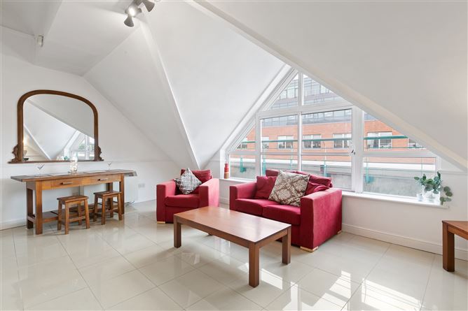 33 Harcourt Hall, South City Centre, Dublin 2