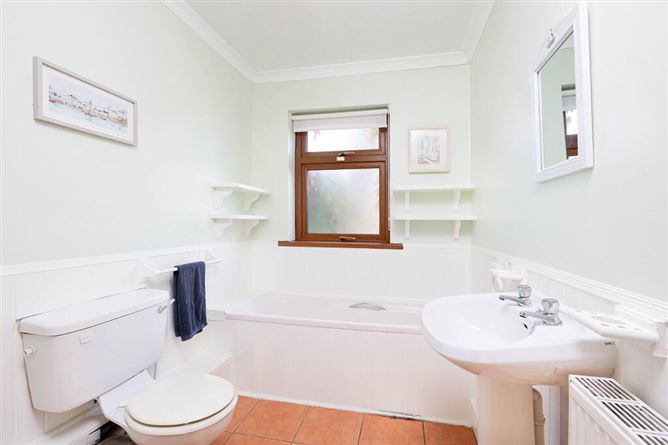 45 Sarsfield Park, Lucan, Dublin