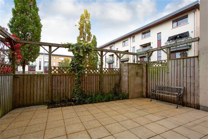 9 Castlegate Copse, Lucan, Dublin