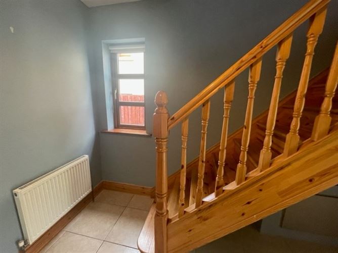 6 Cuirt Merriman, Ennistymon, Clare