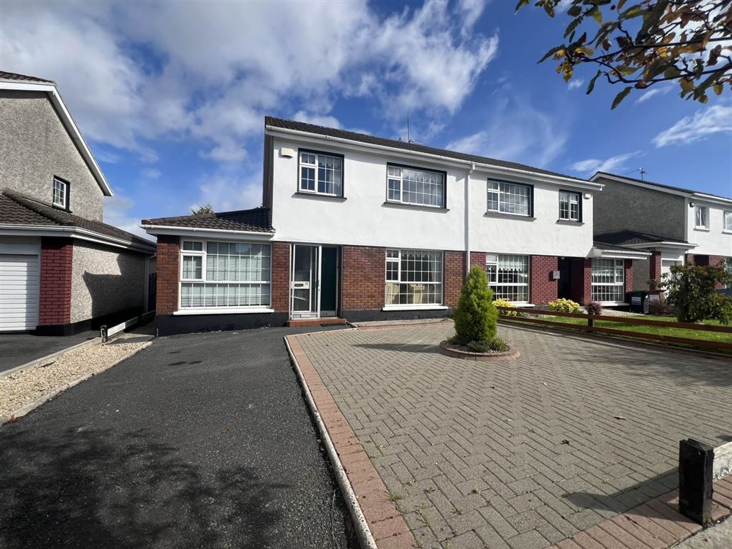 12 Prior Park Hill, Clonmel, County Tipperary