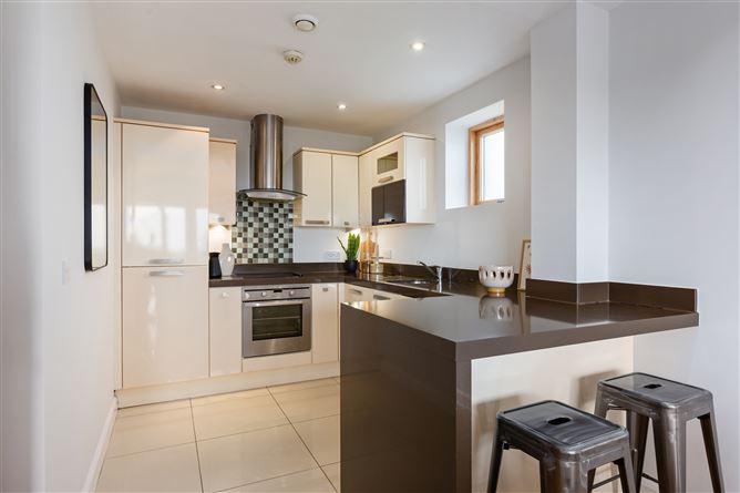 23 Ely Hall, Hazelbrook Square, Whitehall Road, Churchtown,   Dublin 14
