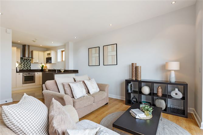 23 Ely Hall, Hazelbrook Square, Whitehall Road, Churchtown,   Dublin 14