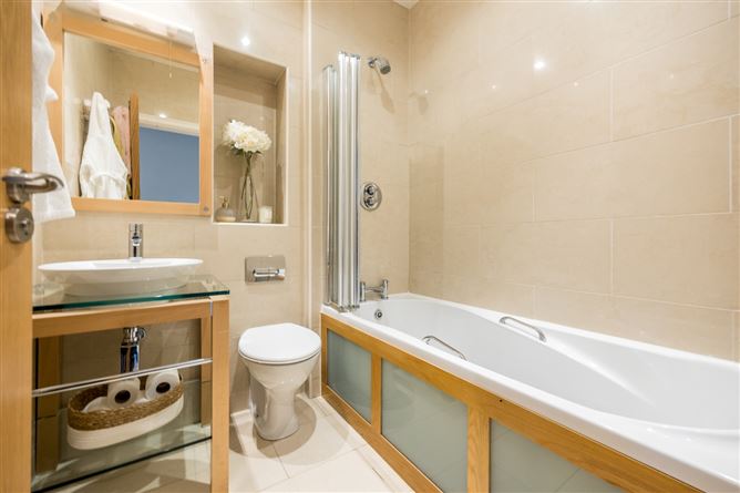 36 Oak Hall, Malahide,   County Dublin