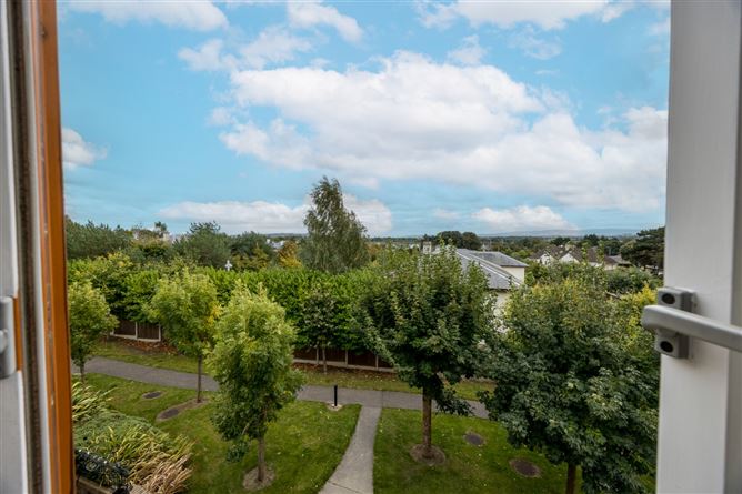 36 Oak Hall, Malahide,   County Dublin