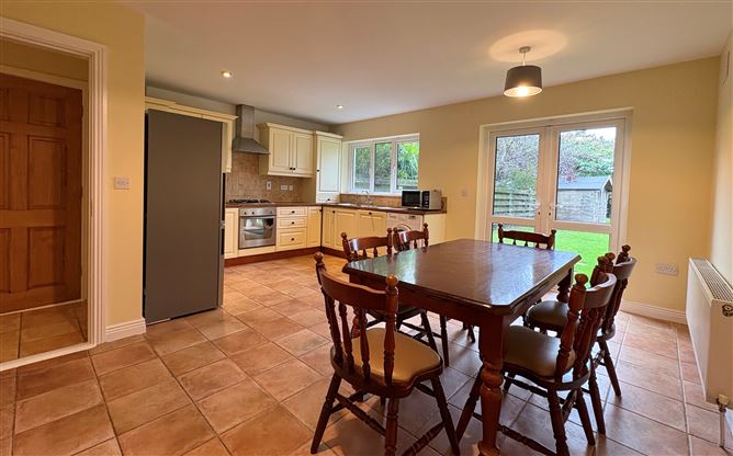 64 Chapelfields, Urlingford, Kilkenny