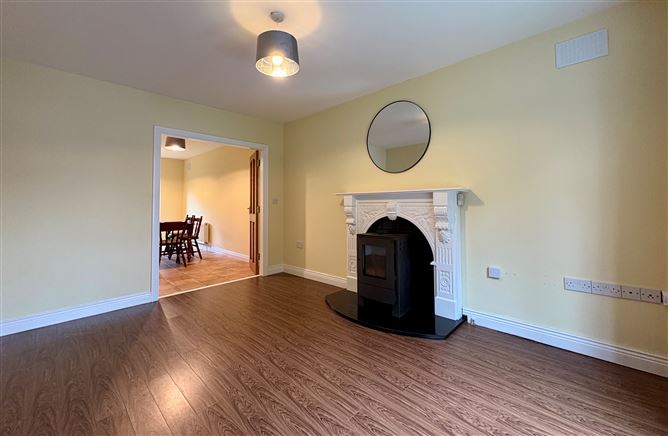 64 Chapelfields, Urlingford, Kilkenny