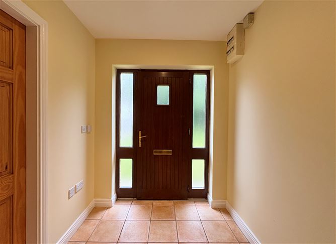 64 Chapelfields, Urlingford, Kilkenny
