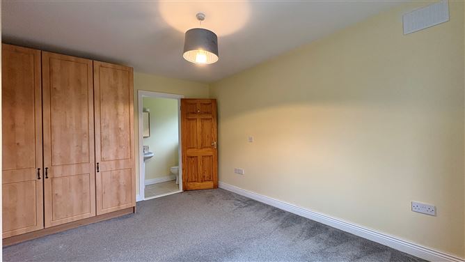 64 Chapelfields, Urlingford, Kilkenny
