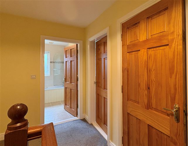 64 Chapelfields, Urlingford, Kilkenny