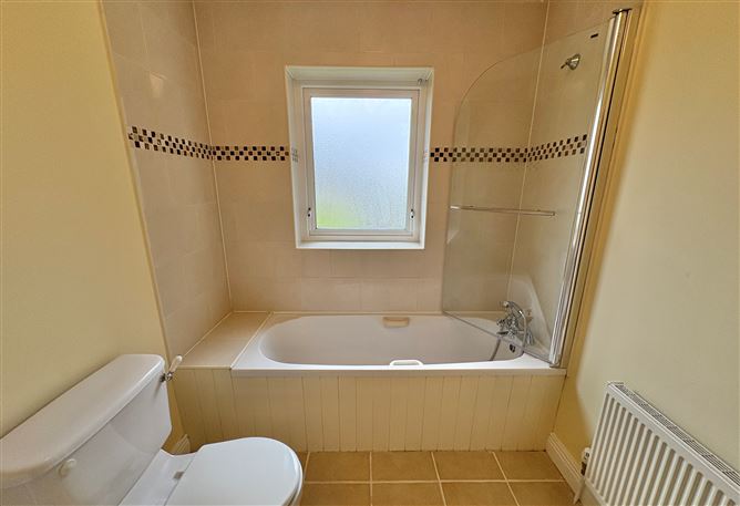 64 Chapelfields, Urlingford, Kilkenny