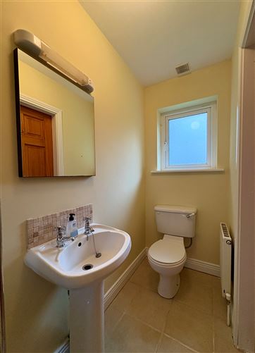 64 Chapelfields, Urlingford, Kilkenny