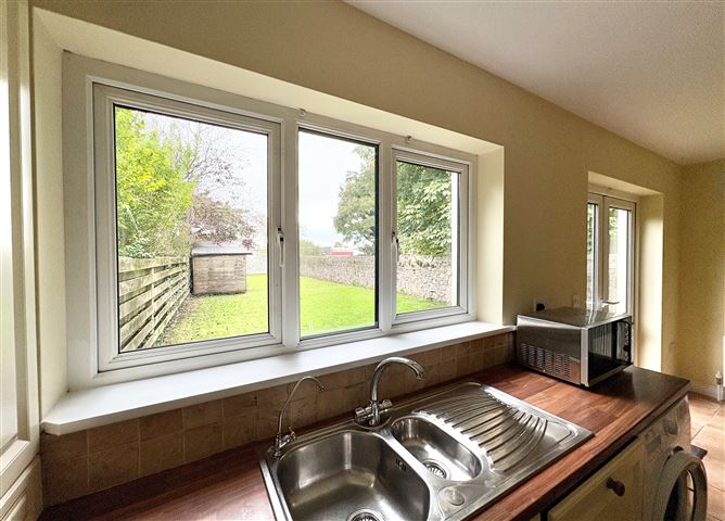 64 Chapelfields, Urlingford, Kilkenny