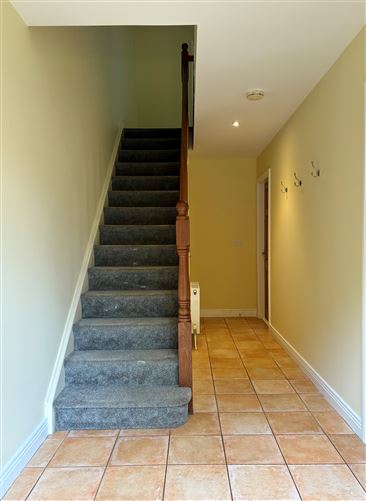 64 Chapelfields, Urlingford, Kilkenny
