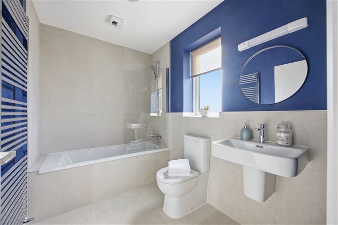 https://photos-a.propertyimages.ie/media/4/7/8/4977874/c8cd95a8-ff21-4492-82b5-cbfbad2a076a_l.jpg