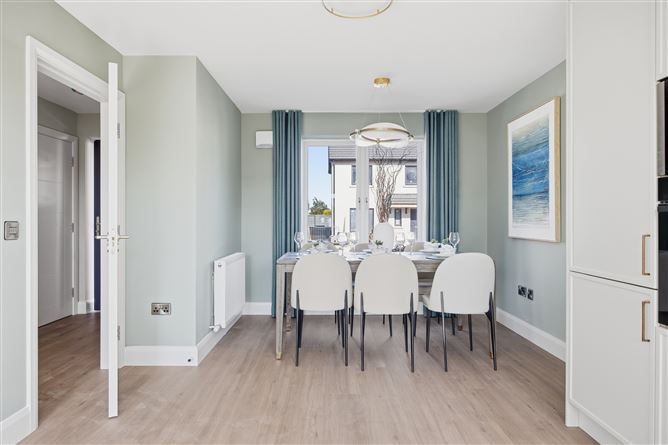 https://photos-a.propertyimages.ie/media/4/7/8/4977874/c8cd95a8-ff21-4492-82b5-cbfbad2a076a_l.jpg