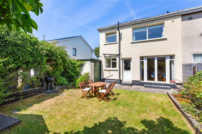 Photo 15 of 17 — 31 Broadford Lawn, Ballinteer, Dublin 16