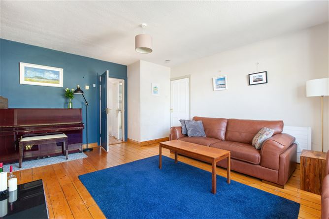 Photo 5 of 17 — 31 Broadford Lawn, Ballinteer, Dublin 16