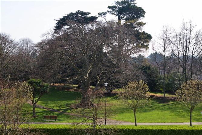 12 Marlfield House, Cabinteely, Dublin 18