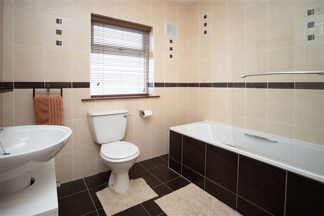 10 Ashfield East, Old Golf Links Road, Kilkenny