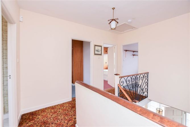 19 Leopardstown Park, Stillorgan, Dublin