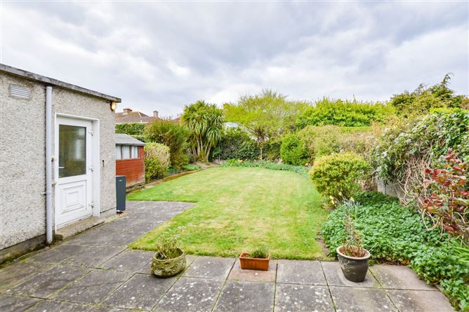 19 Leopardstown Park, Stillorgan, Dublin