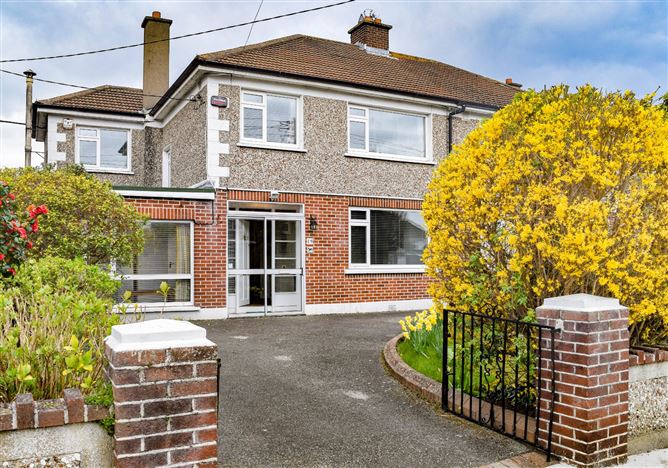 19 Leopardstown Park, Stillorgan, Dublin
