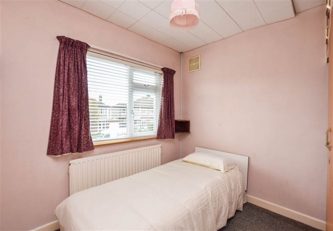 19 Leopardstown Park, Stillorgan, Dublin