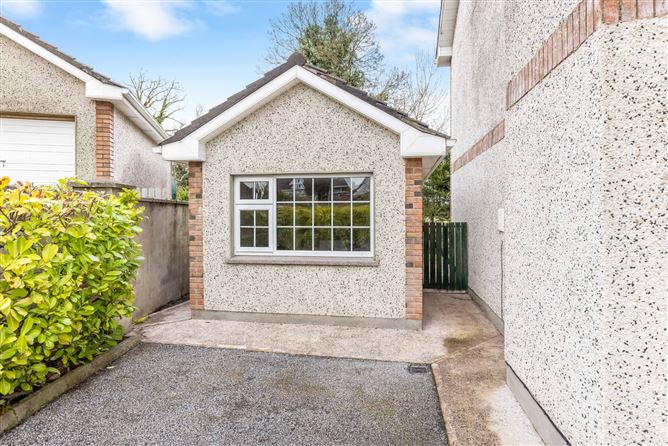 24 Cherrymount, Cavan