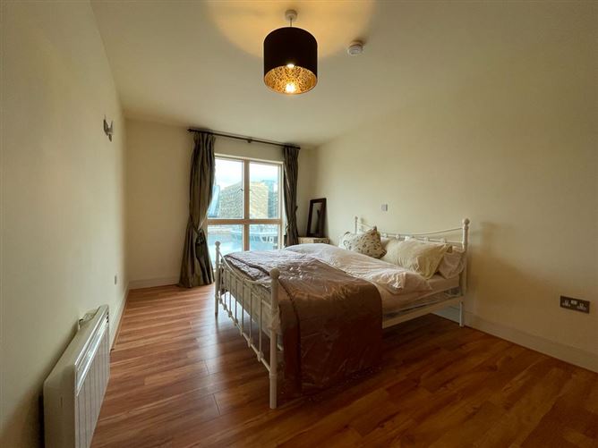 Longboat Quay, Grand Canal Dk, Dublin 2