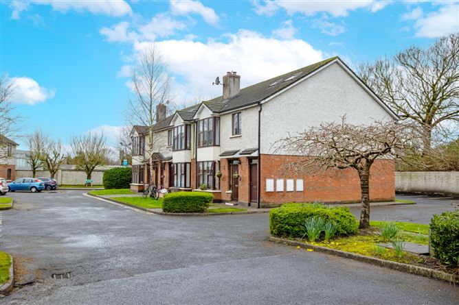 35 The Maples, Moorefield Road, Newbridge, Kildare