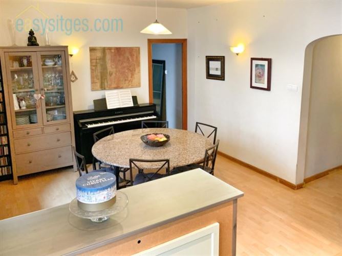 Private, Sitges