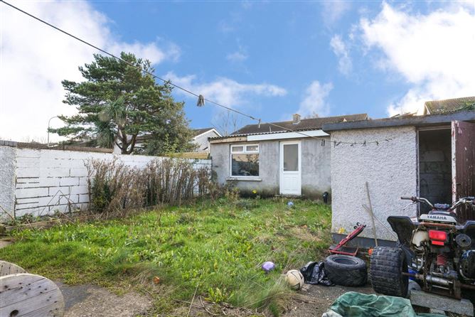 10 Lindisfarne Vale, Clondalkin, Dublin 22, D22 Y306